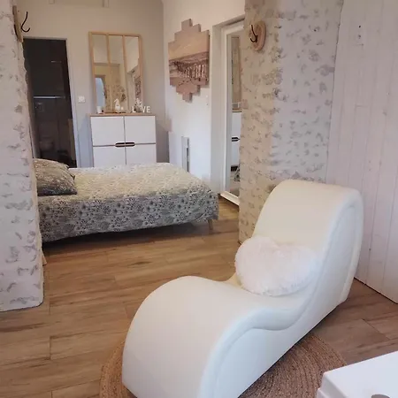 Gites & Spa Du Bien-Etre - Spa Privatif Courgains Buitenkant foto